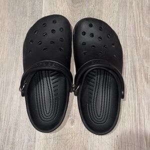 CROCS Classic Black Clogs